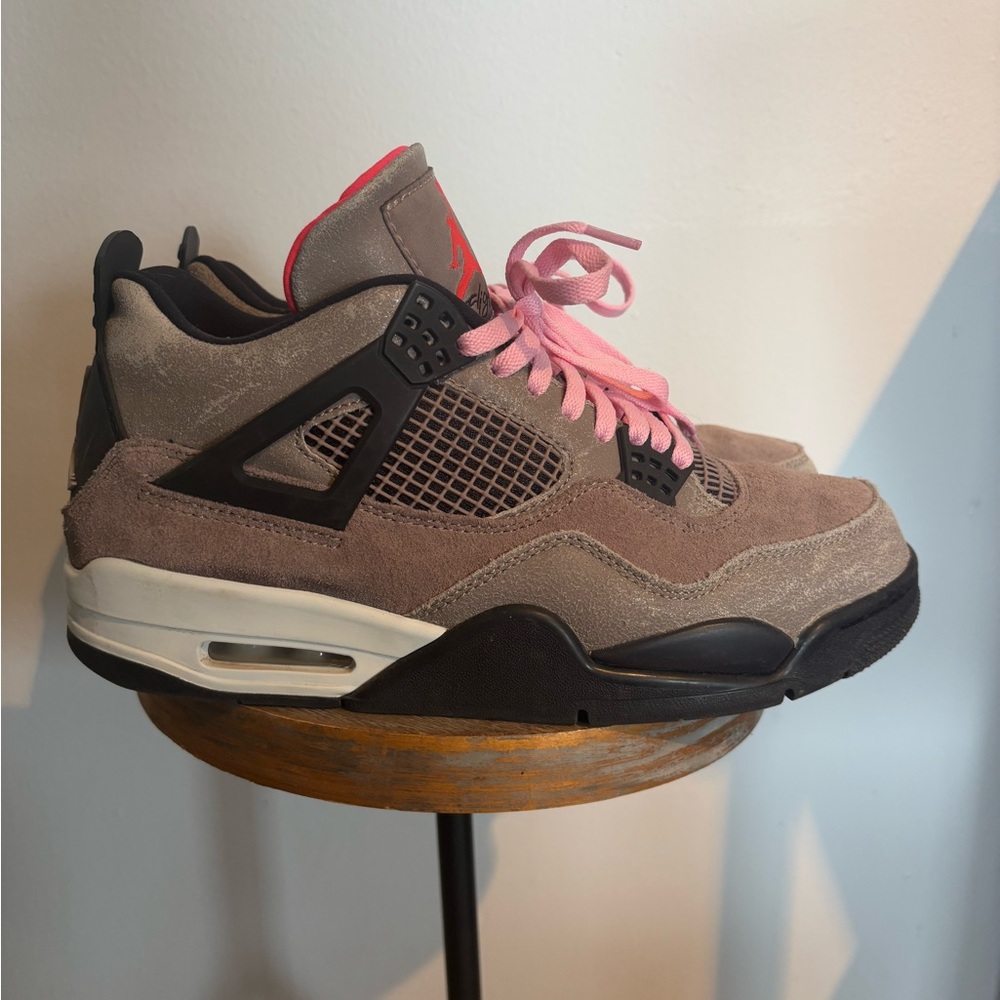 Jordan 4 Retro “Taupe Haze”